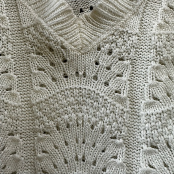 Marc New York Open Knot Ruffle V Neck Sweater White Black S - Picture 4 of 7